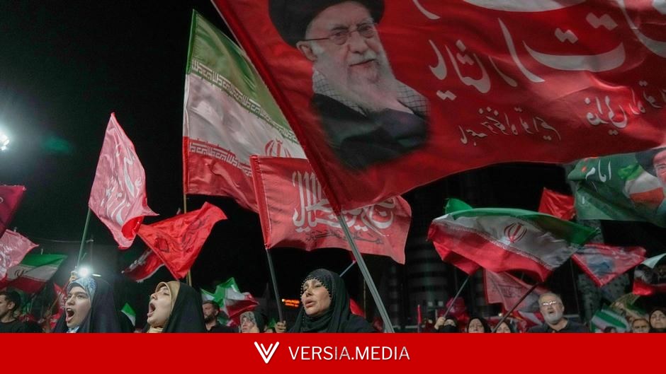 Iran threatens 'full-scale' offensive if US keeps bombing