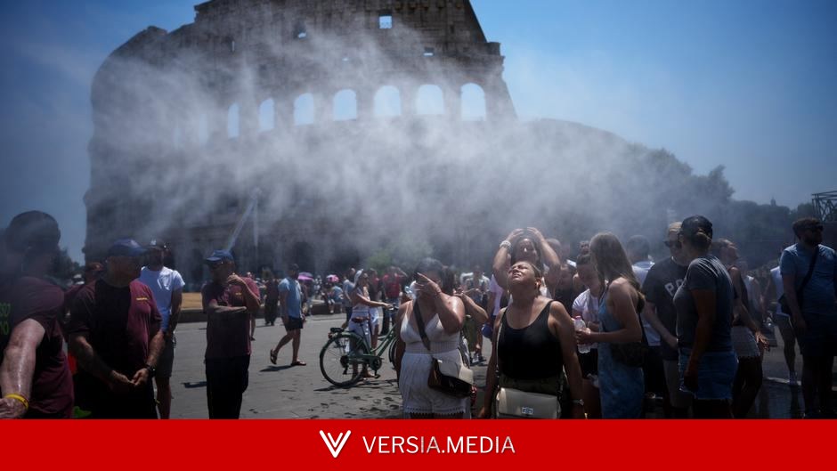Europe faces scorching weekend as heat wave moves east