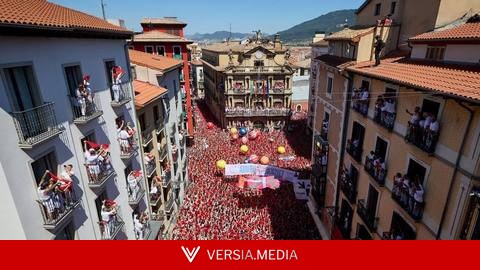 Spain's 'running of the bulls' festival opens in Pamplona