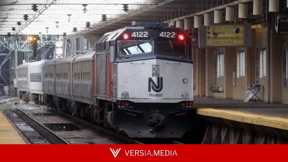 US rail boom still lags behind cars and planes
