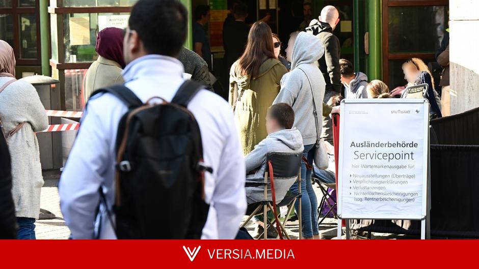 Why migrants come to Germany for work and then leave again