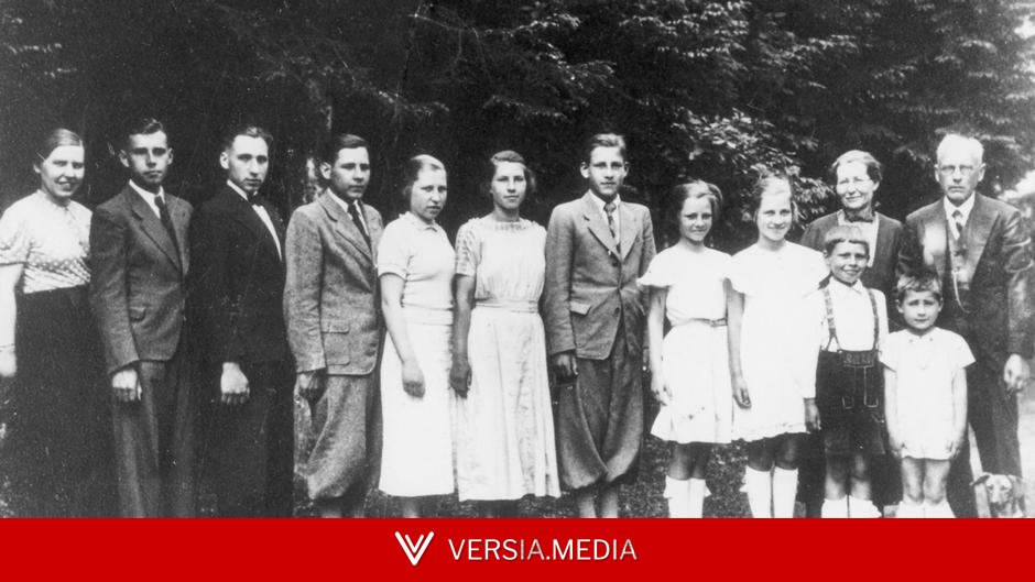 Jehovah's Witnesses fight German state for Holocaust archive