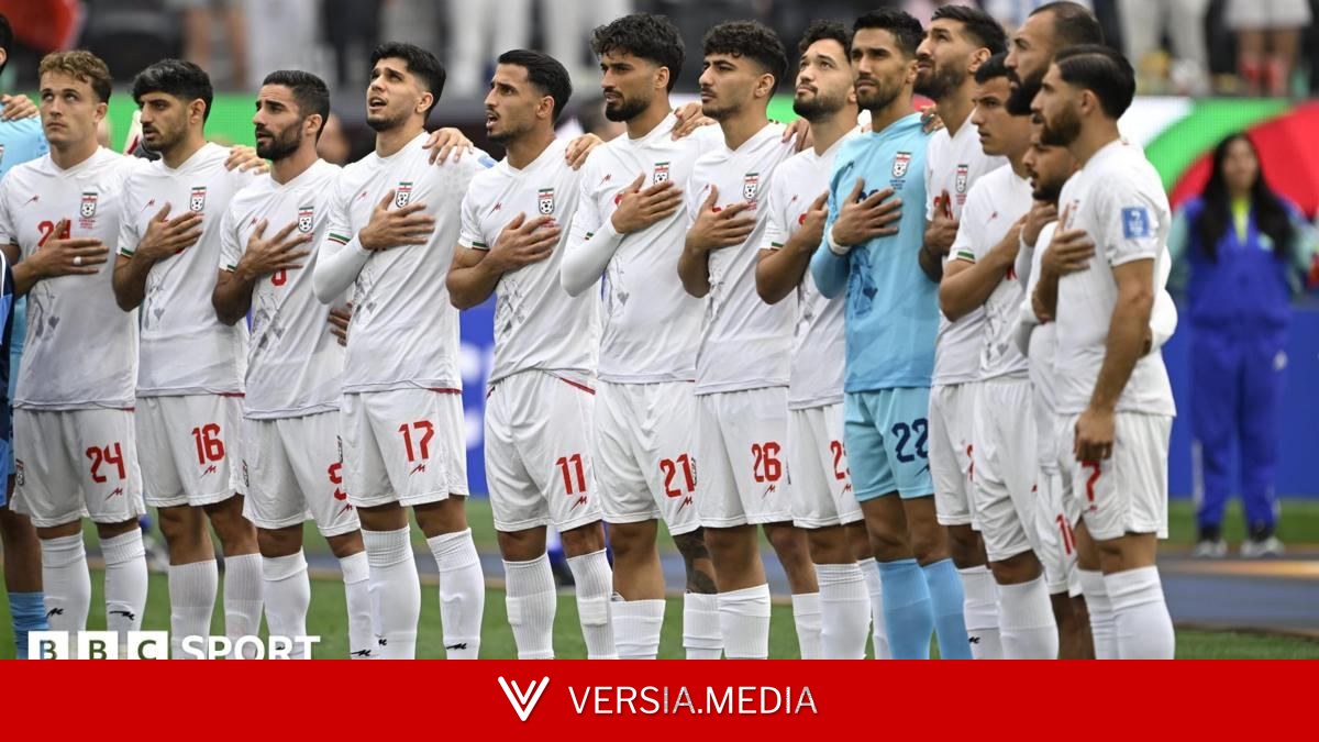 Iran leaves note about peace in dressing room after Belgium draw