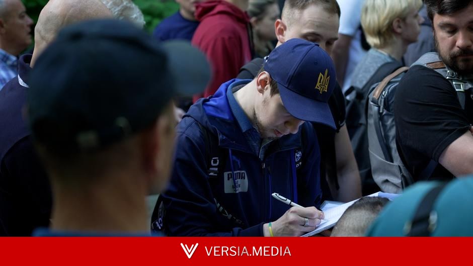Military-age Ukrainian men could lose EU protection