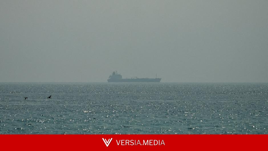 Oil tanker struck in Strait of Hormuz, UK says