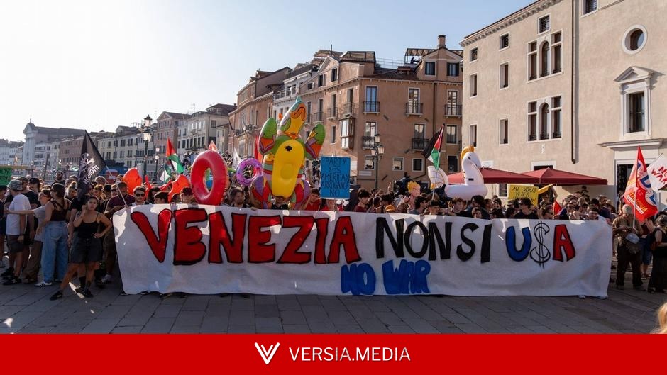 Billionaire US envoy faces Venice protests amid yacht tour