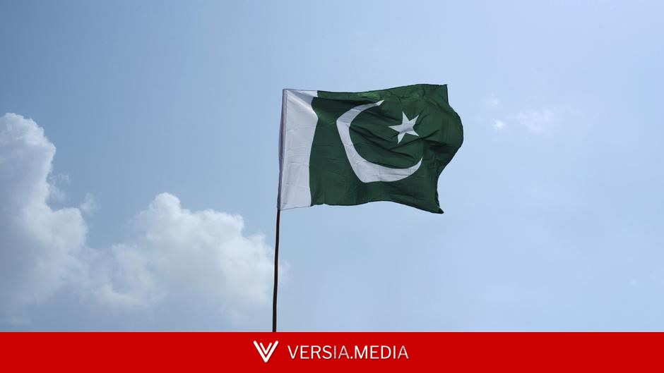 Pakistan: Plane with 5 on board loses contact off Karachi