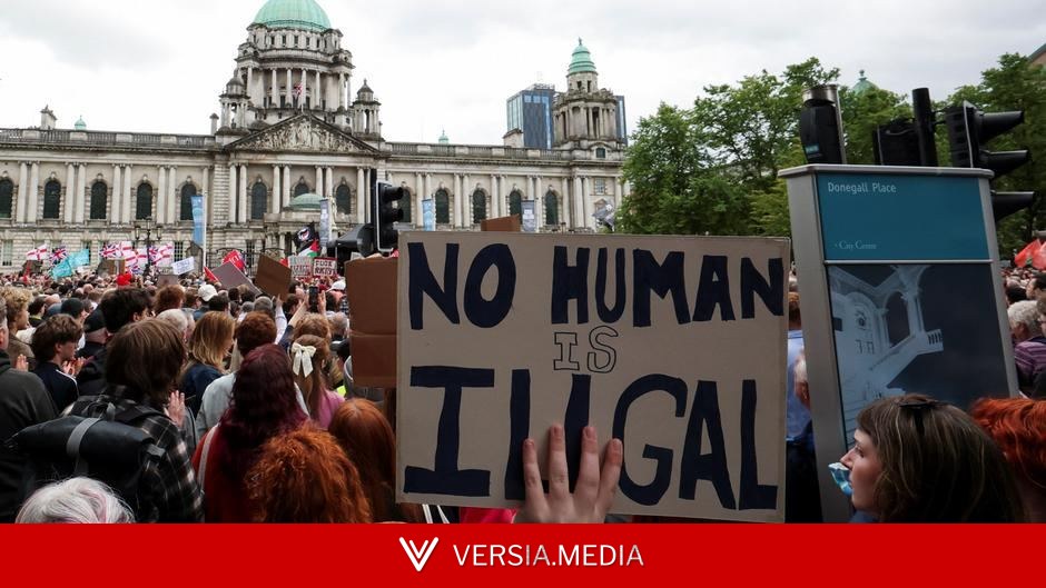 Belfast: Thousands denounce violence at anti-racism rally — World News | Versia.media