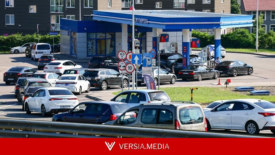 Russia's fuel crisis: Is Putin under pressure?