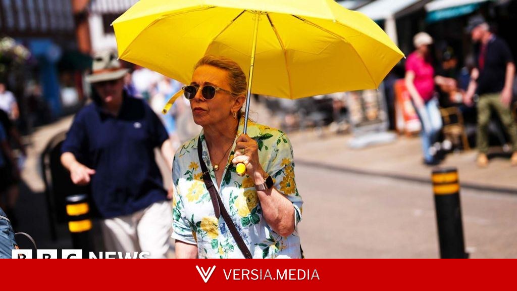 Temperatures could hit 40C in UK as rare red heat warning issued