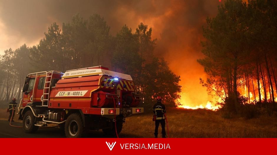 France: Macron holds crisis talks as wildfires spread